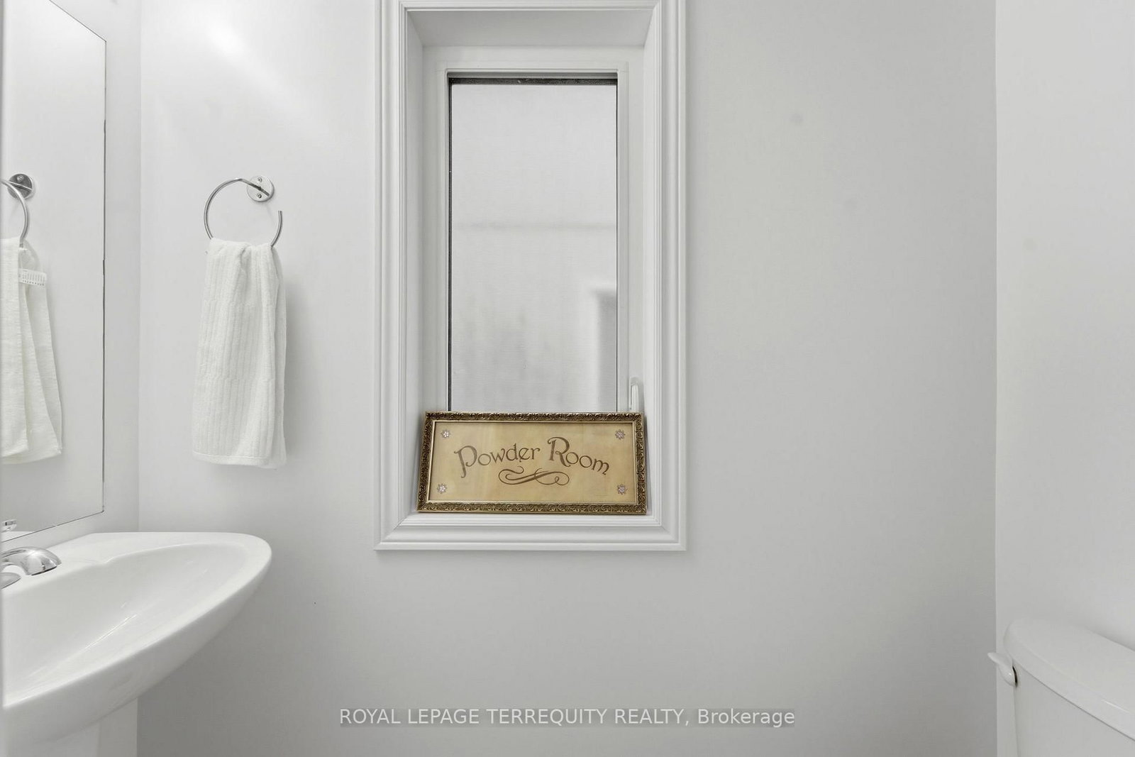 Detached House for sale at 35 Colonel Lyall Street, St. Catharines, Ontario, L2P 0B3 - Secord Woods - MLS: X12926802