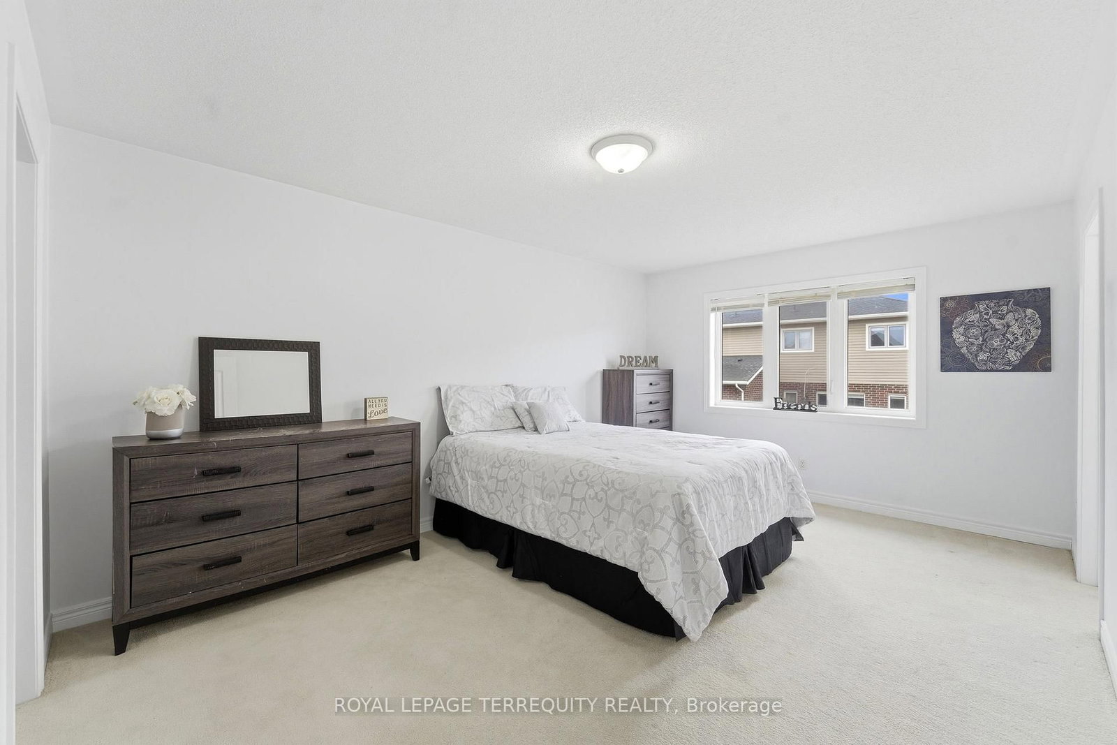 Detached House for sale at 35 Colonel Lyall Street, St. Catharines, Ontario, L2P 0B3 - Secord Woods - MLS: X12926802