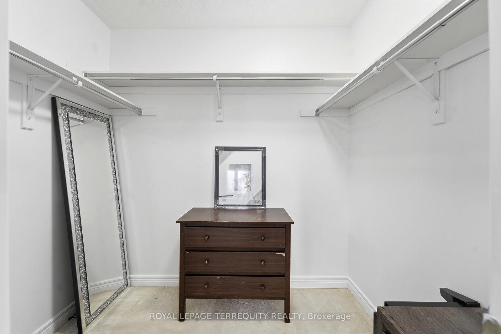 Detached House for sale at 35 Colonel Lyall Street, St. Catharines, Ontario, L2P 0B3 - Secord Woods - MLS: X12926802