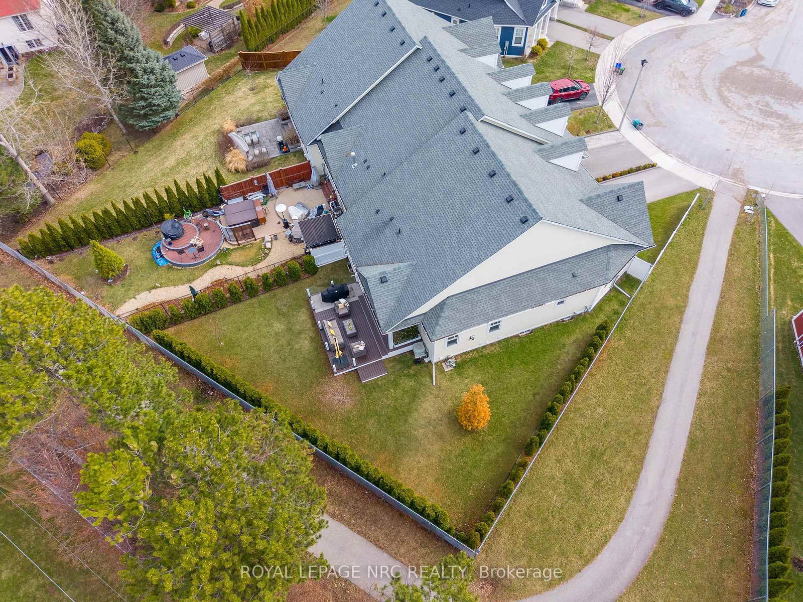 68 Paradise Grove - Photo 46