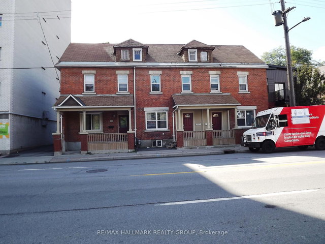 260 Bronson Avenue N