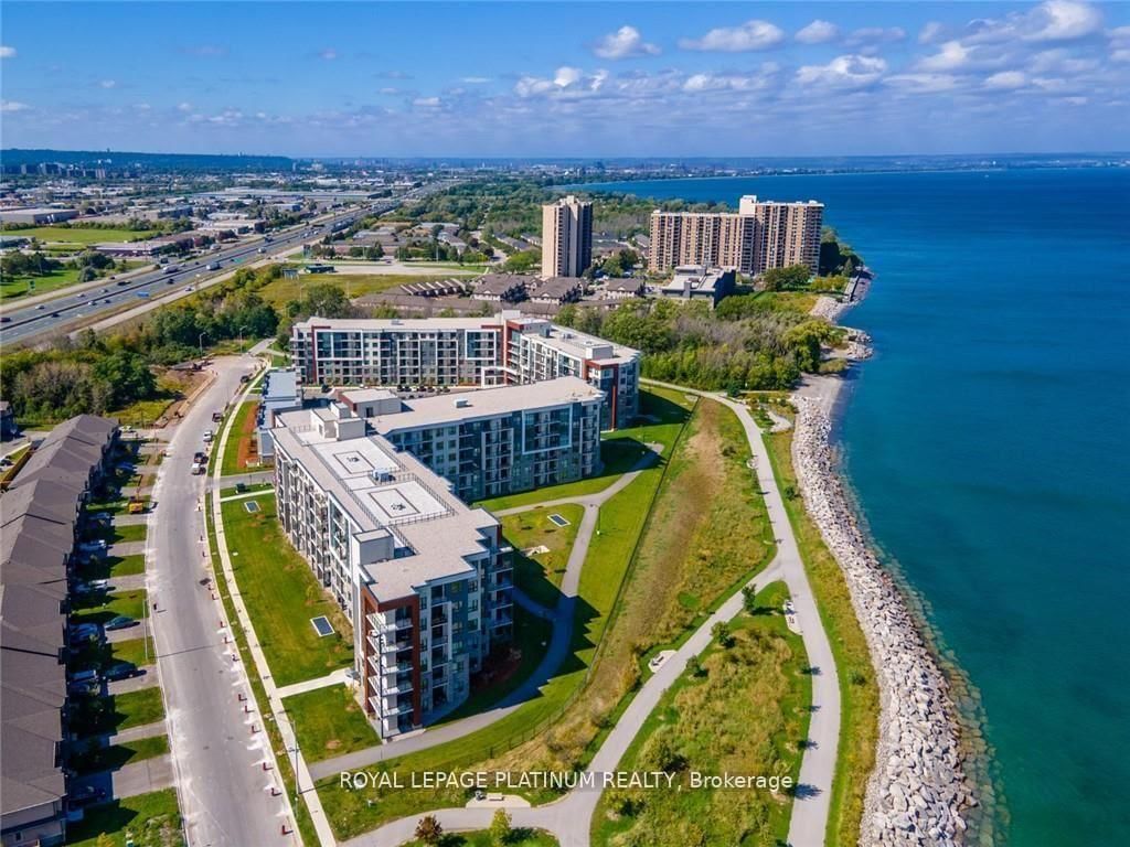 Condo for sale at 233-125 Shoreview Place, Hamilton, Ontario, L8E 0K3 - Stoney Creek - MLS: X12927158