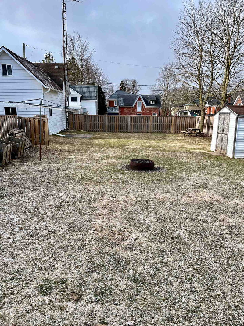 8 West St, Perth East, N0K 1M0 | Image 3