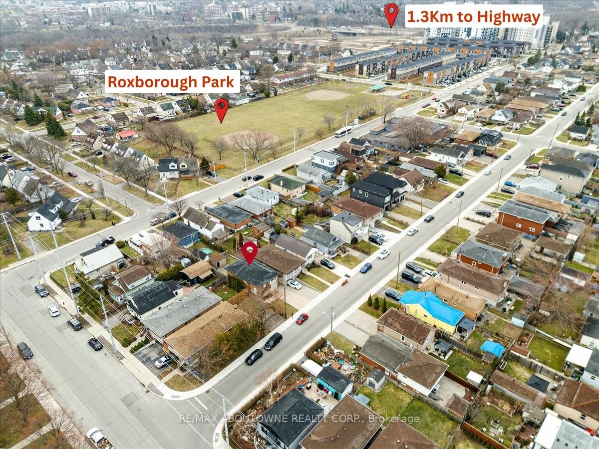 Detached House for sale at 106 Beland Avenue, Hamilton, Ontario, L8H 6C1 - McQuesten - MLS: X12927374