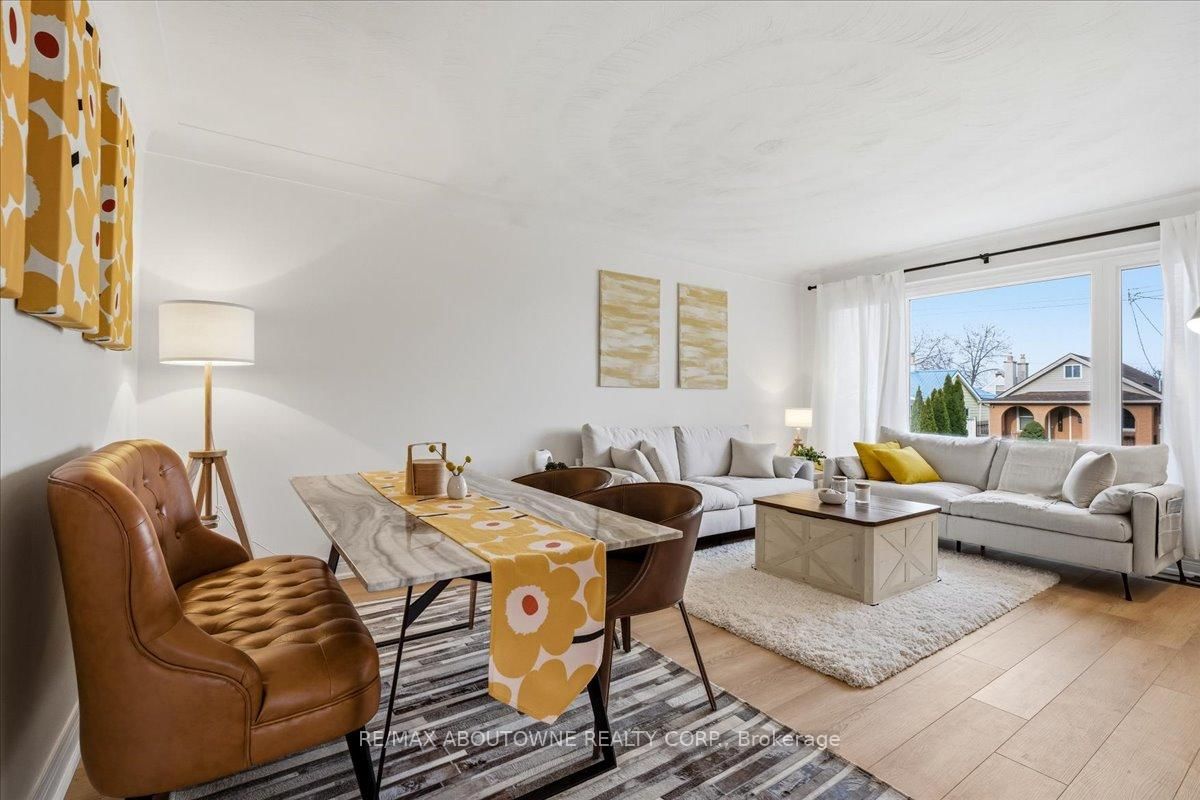 Detached House for sale at 106 Beland Avenue, Hamilton, Ontario, L8H 6C1 - McQuesten - MLS: X12927374