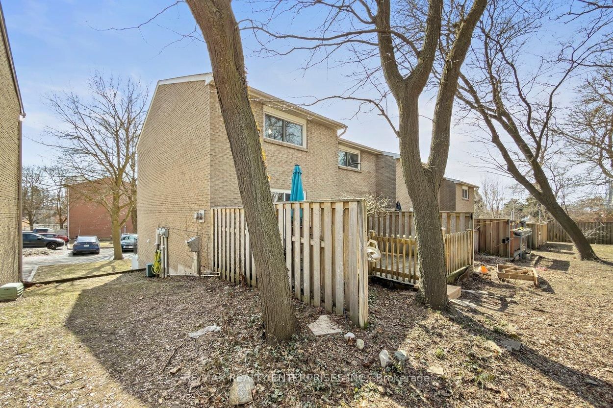 121 Morgan Avenue, Unit 7 - Photo 29