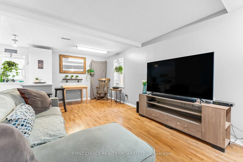 253 Frechette St, Ottawa, K1L 7T3 | Image 3