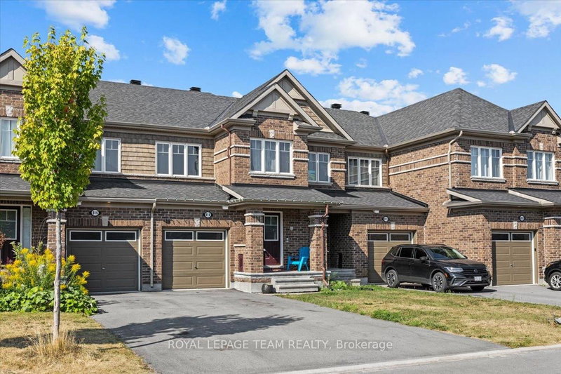 814 Stallion Cres, Stittsville, K2S 2G1 | Image 2