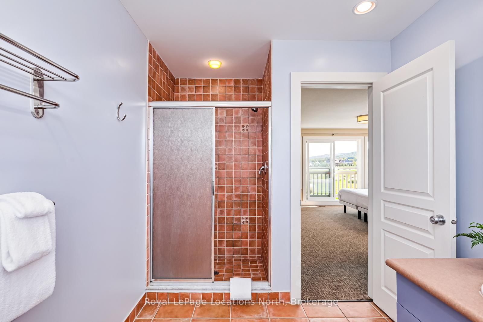 125 FAIRWAY Court, Unit 221 - Photo 18