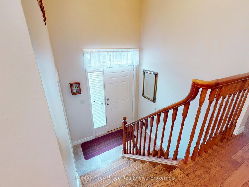 560 20th St E, Owen Sound, N4K 2B6 | Image 3