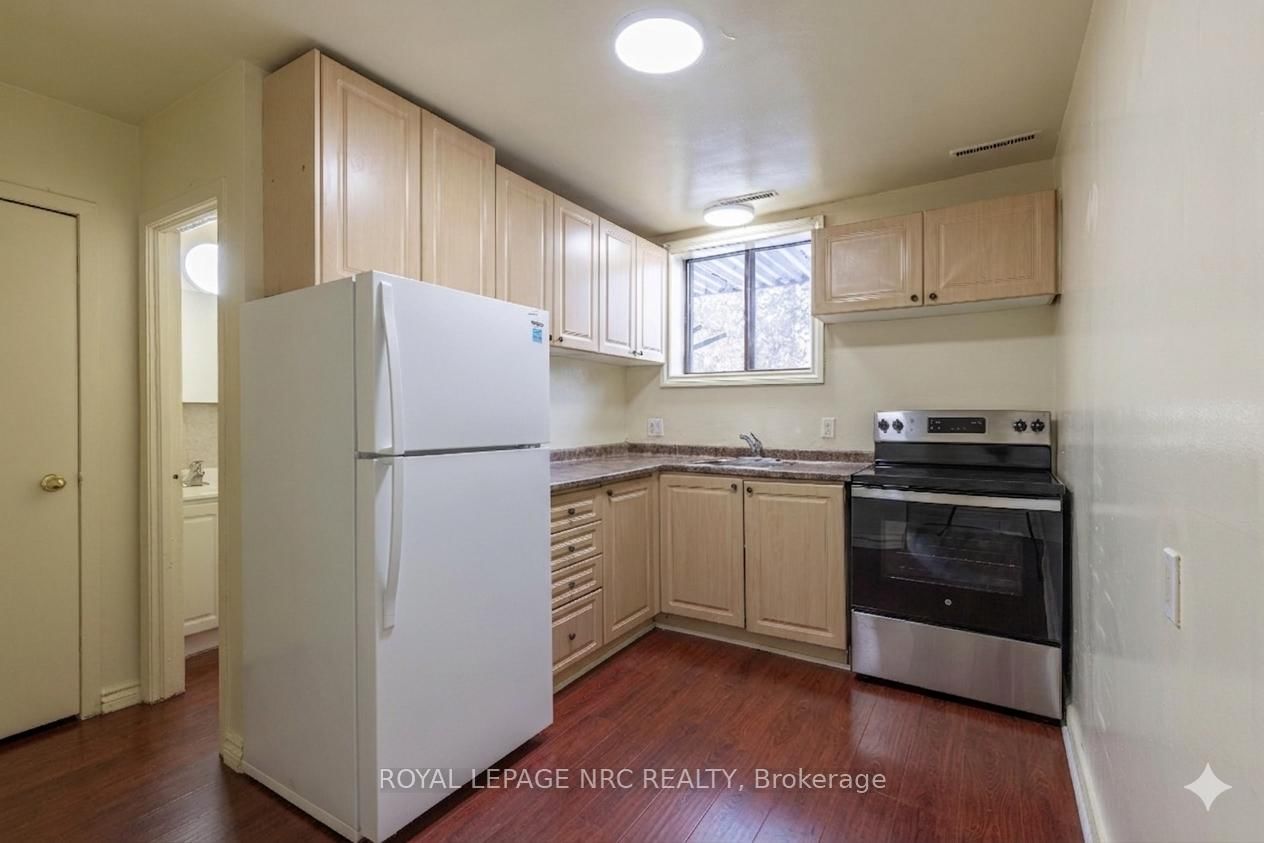 389 Elizabeth Street, Unit Unit 1 - Photo 11