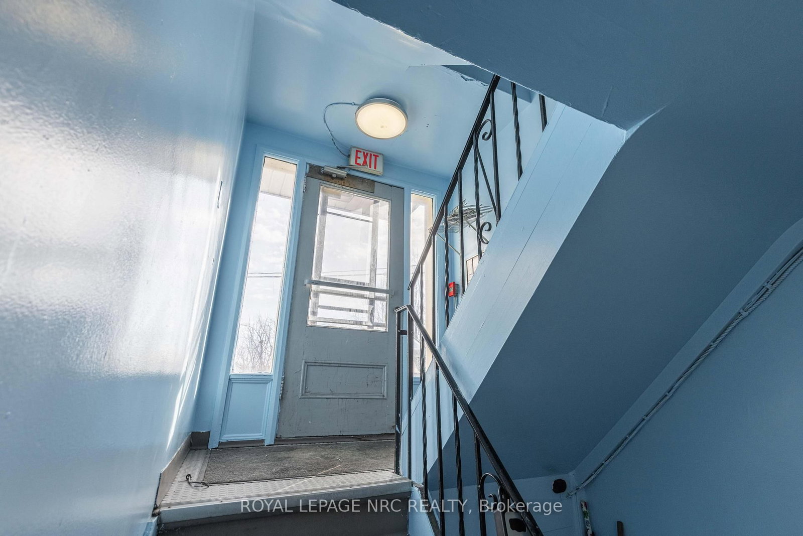 389 Elizabeth Street, Unit Unit 1 - Photo 14