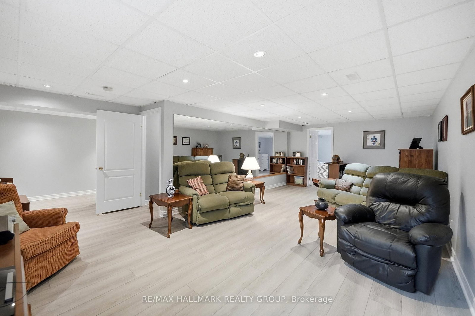 724 Long Point Circle - Photo 31