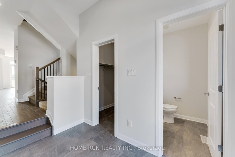 208 Elsie Macgill Walk, Ottawa, K2W 0L5 | Image 2