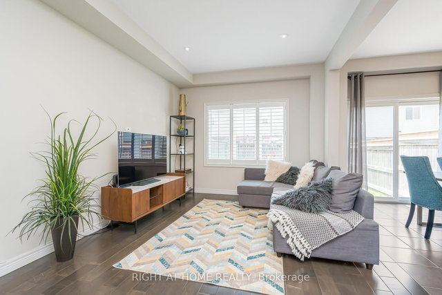 27 Hitching Post Ridge