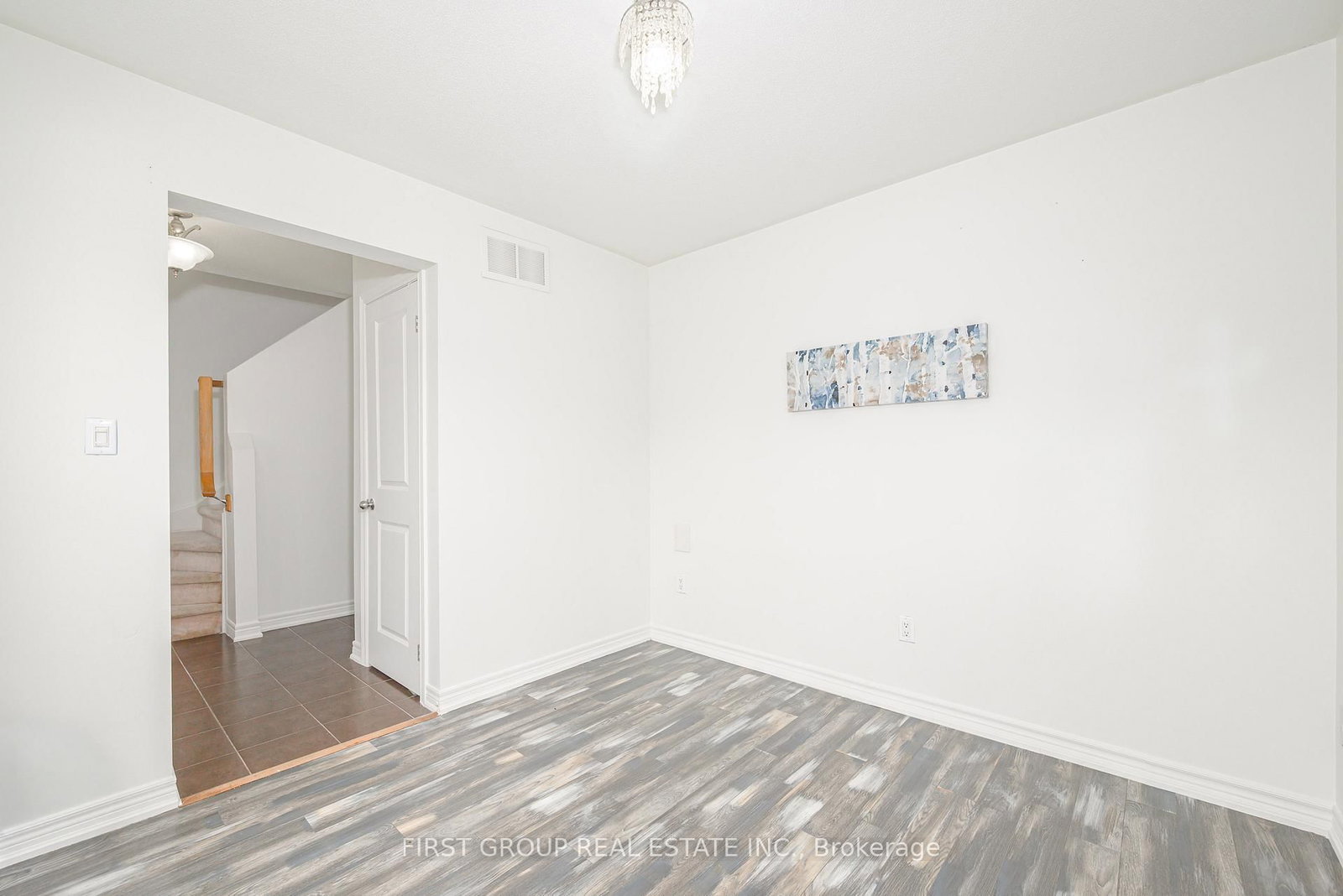 Detached House for sale at 936 Broadway Boulevard, Peterborough, Ontario, K9H 0G8 - Northcrest Ward 5 - MLS: X12928090