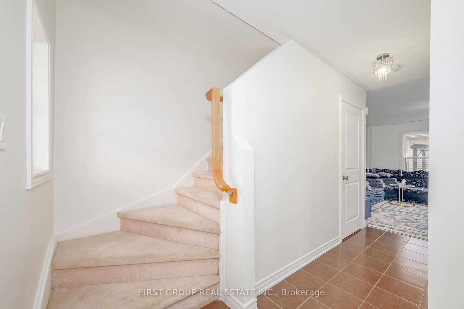 Detached House for sale at 936 Broadway Boulevard, Peterborough, Ontario, K9H 0G8 - Northcrest Ward 5 - MLS: X12928090