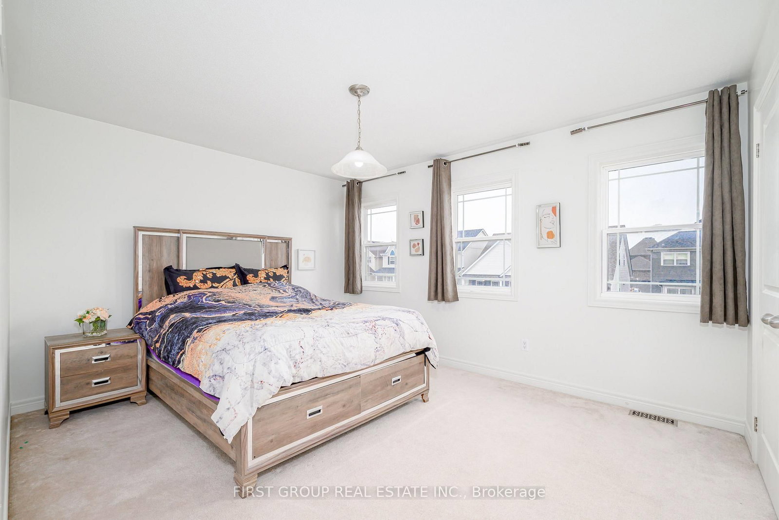 Detached House for sale at 936 Broadway Boulevard, Peterborough, Ontario, K9H 0G8 - Northcrest Ward 5 - MLS: X12928090