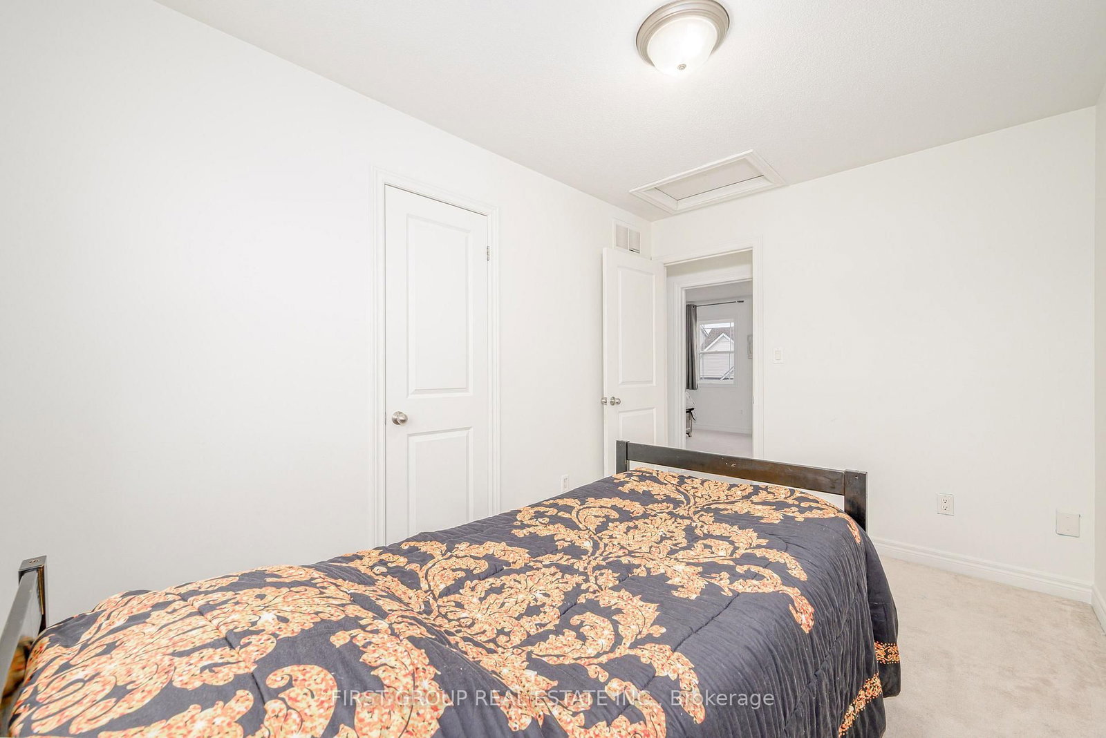 Detached House for sale at 936 Broadway Boulevard, Peterborough, Ontario, K9H 0G8 - Northcrest Ward 5 - MLS: X12928090