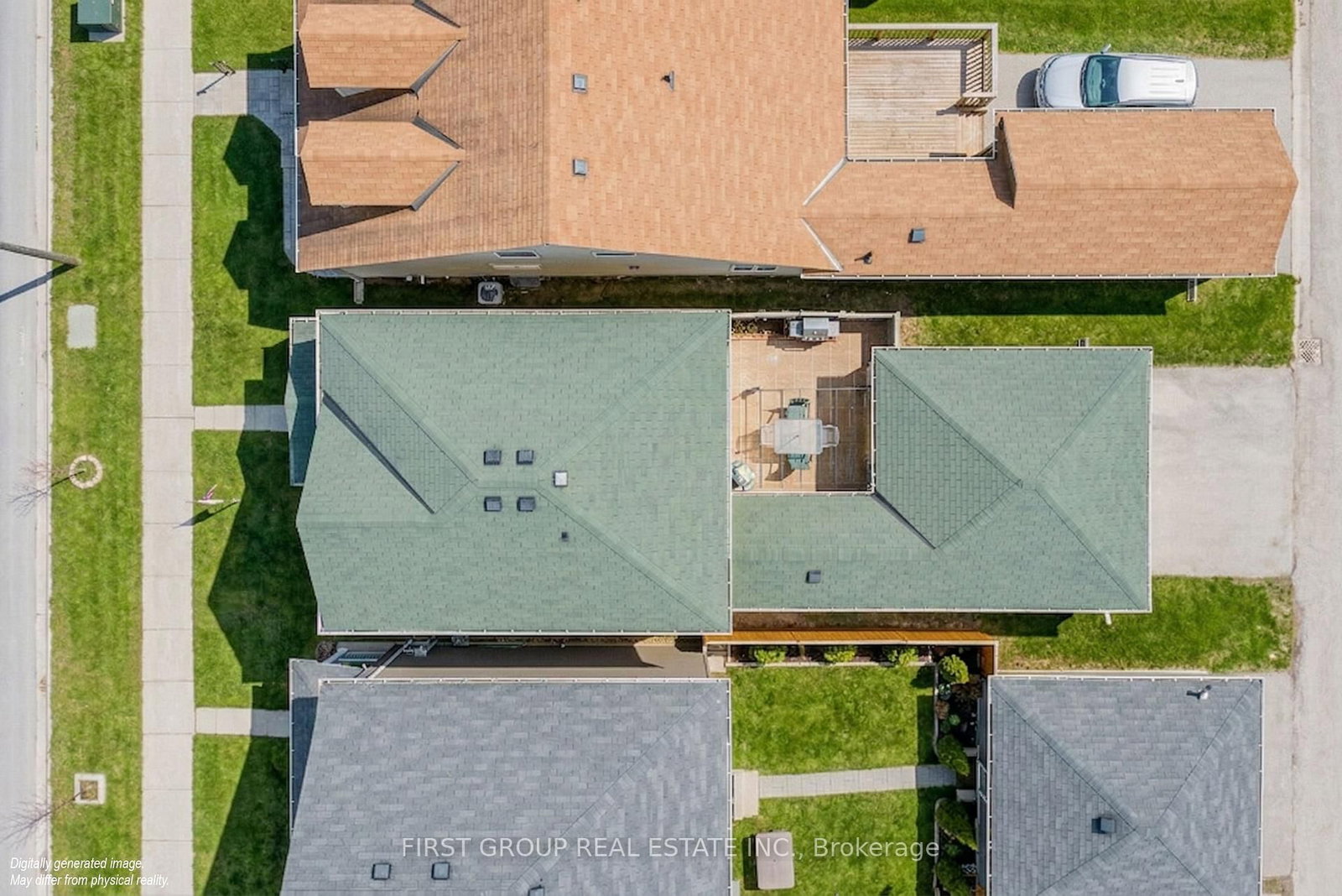 Detached House for sale at 936 Broadway Boulevard, Peterborough, Ontario, K9H 0G8 - Northcrest Ward 5 - MLS: X12928090