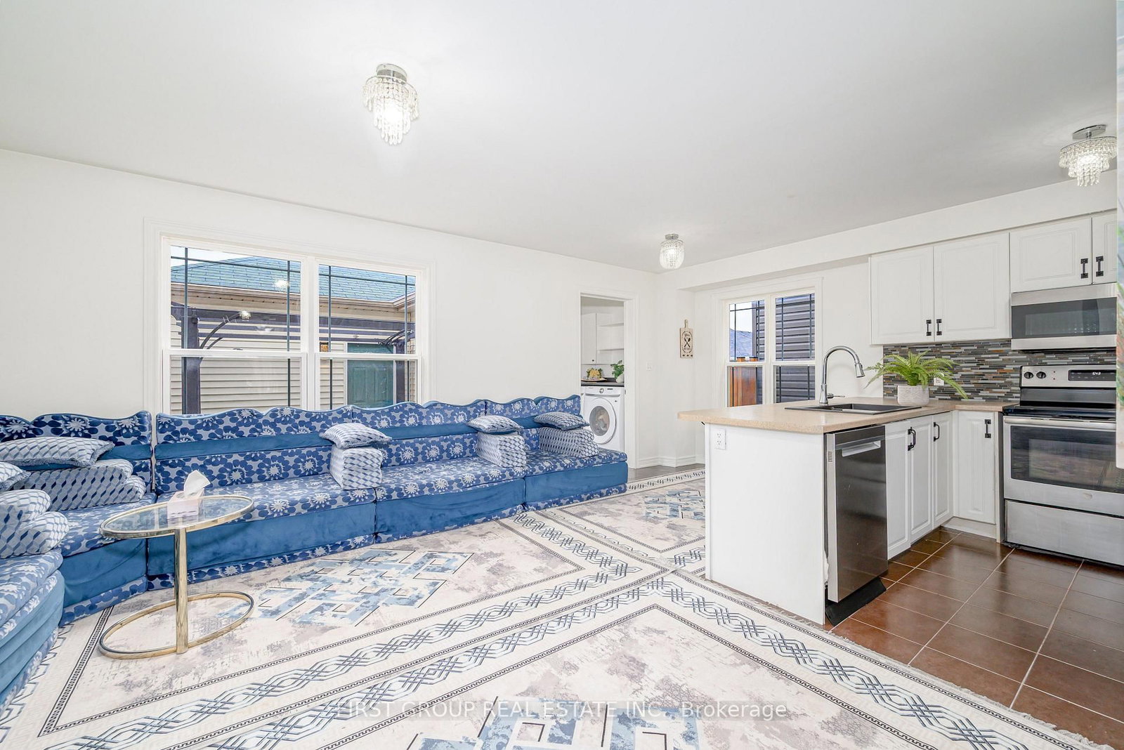 Detached House for sale at 936 Broadway Boulevard, Peterborough, Ontario, K9H 0G8 - Northcrest Ward 5 - MLS: X12928090