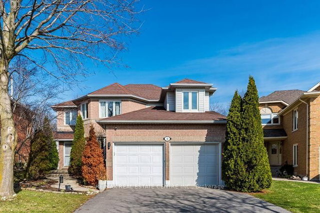 33 Strathroy Crescent