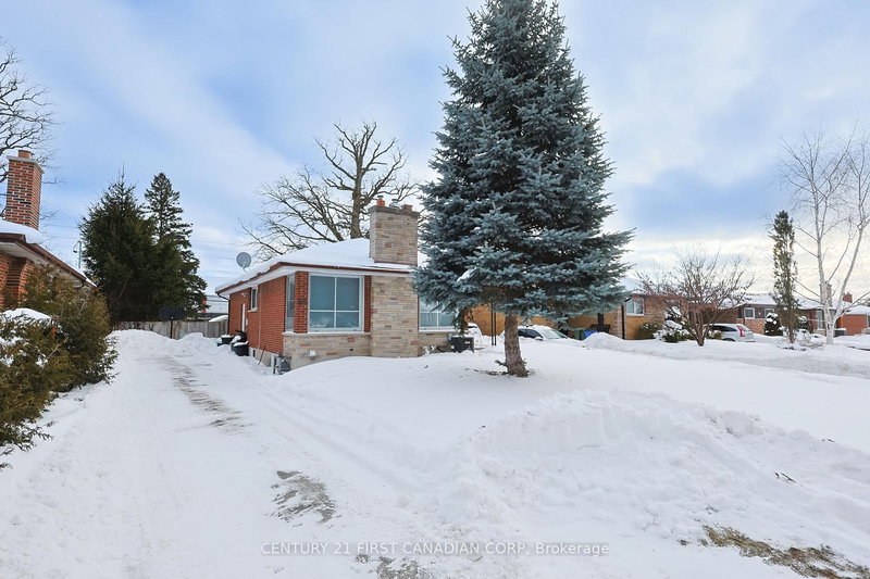 home for lease on Upper-65 IRVING Place