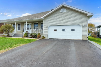 9 Grove Street • South Dundas, ON photo 4