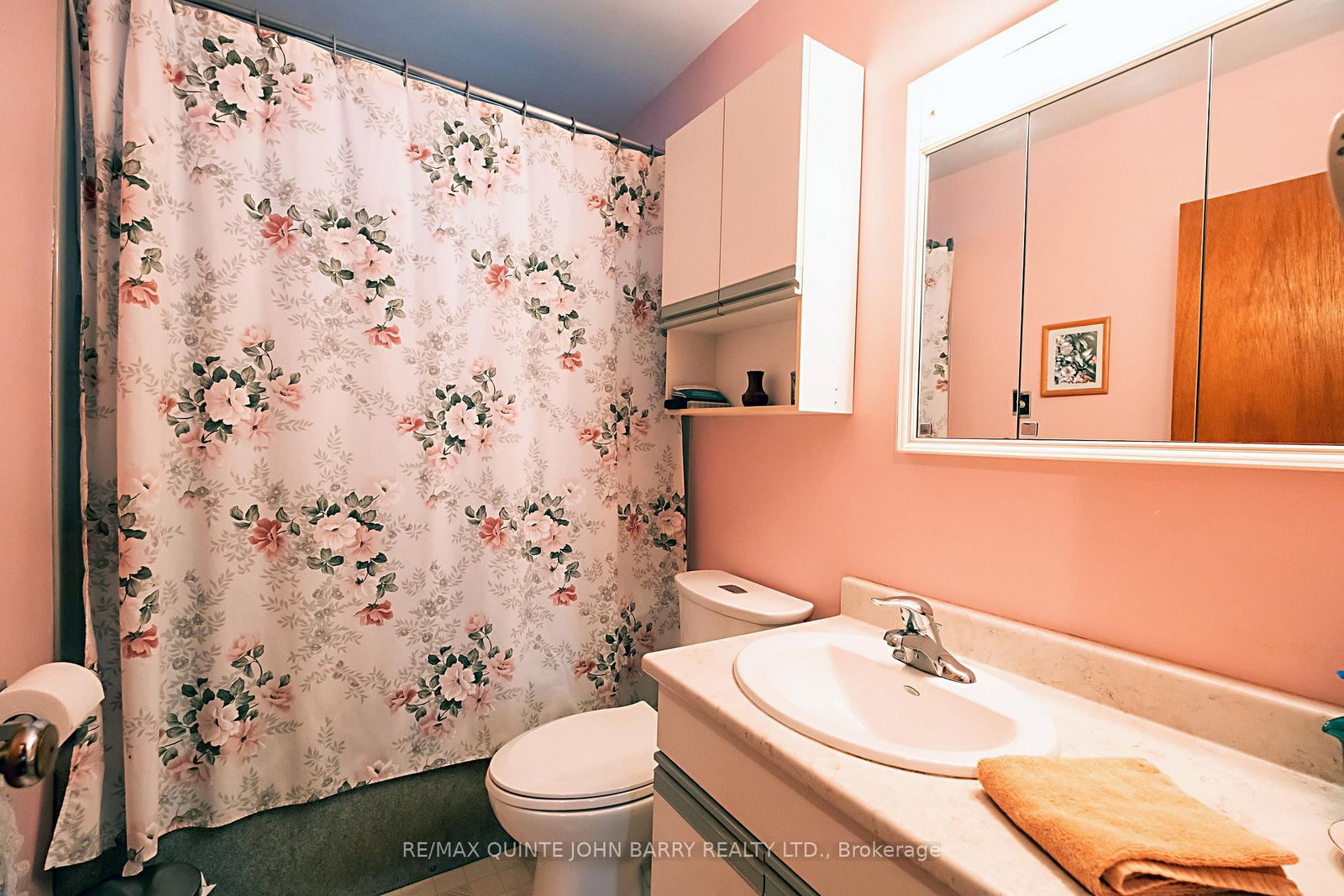 Detached House for sale at 247 West Street, Quinte West, Ontario, K8V 2N2 - Trenton Ward - MLS: X12928238