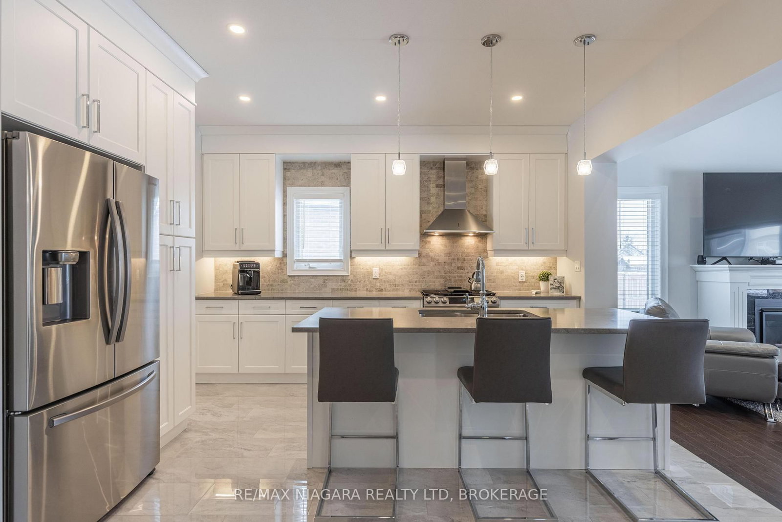 Detached House for sale at 3628 Allen Trail, Fort Erie, Ontario, L0S 1N0 - Ridgeway - MLS: X12928318