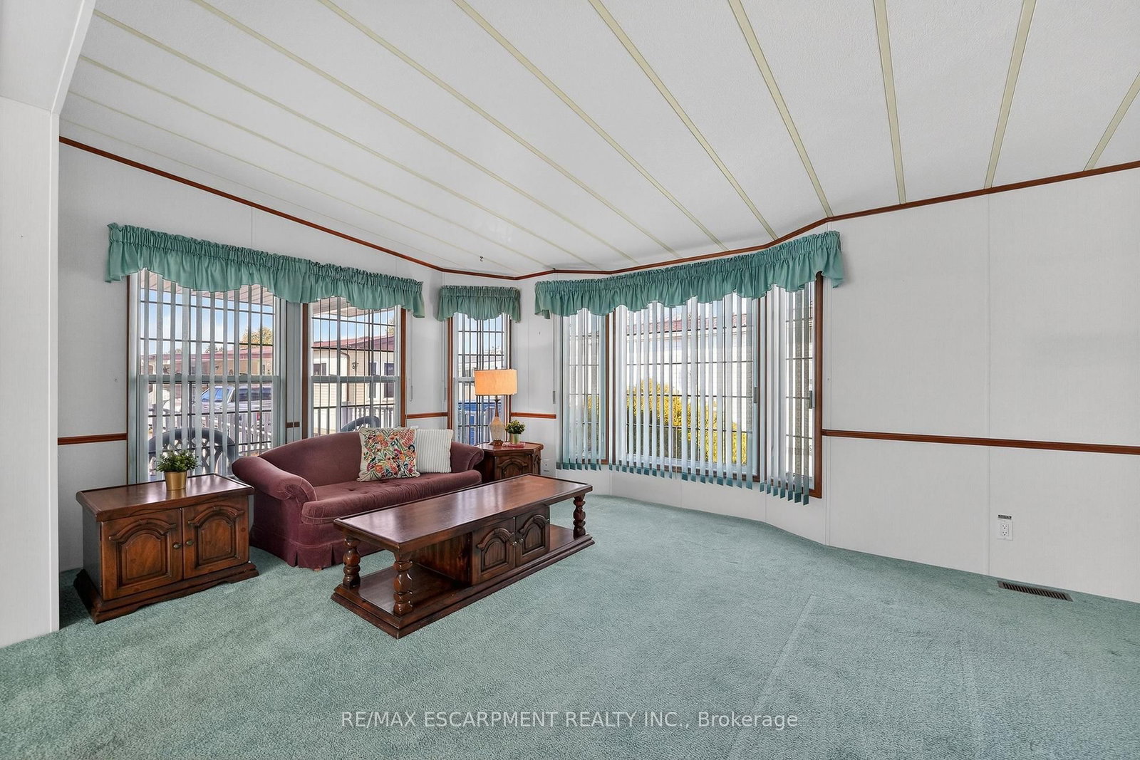 3033 Townline Road, Unit 11 - Photo 10