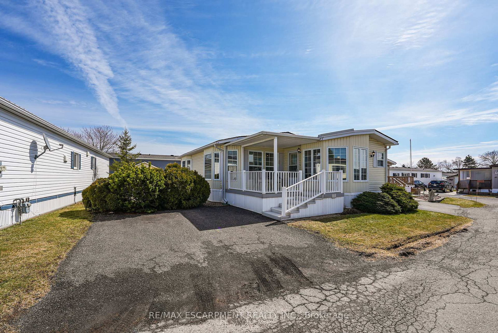 3033 Townline Road, Unit 11 - Photo 21