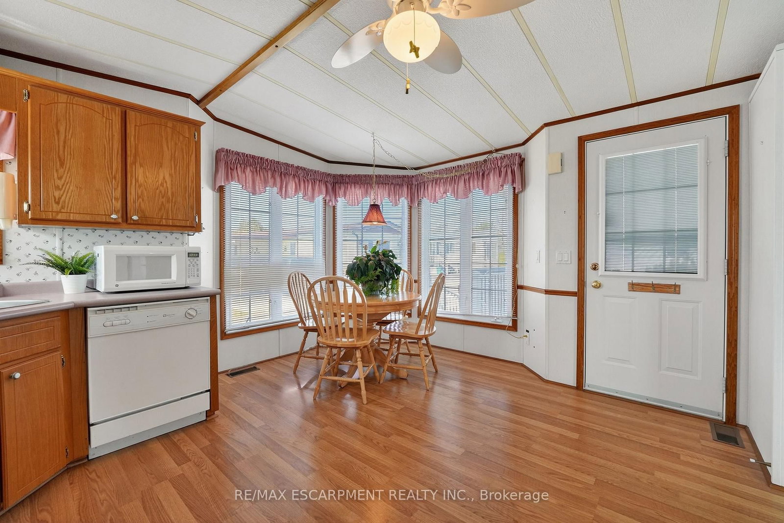 3033 Townline Road, Unit 11 - Photo 5