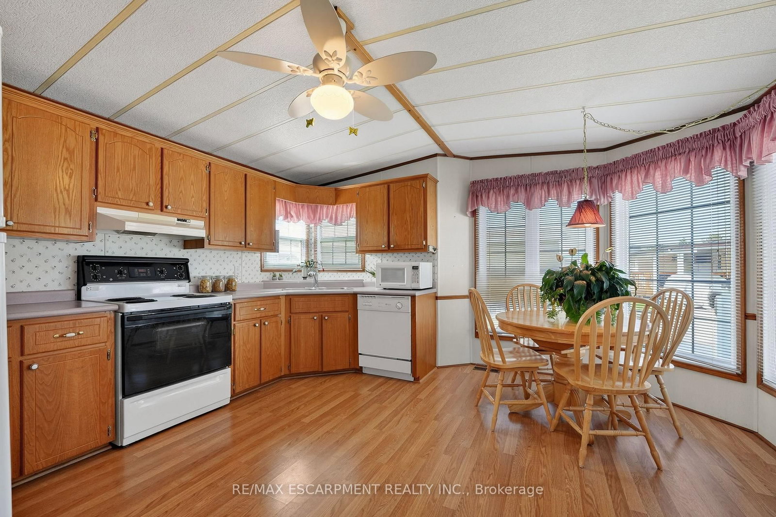 3033 Townline Road, Unit 11 - Photo 6