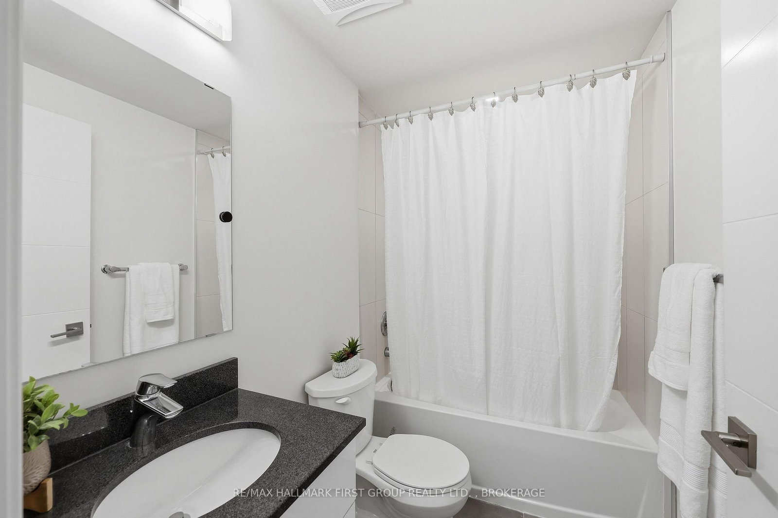 652 Princess Street, Unit 1020 - Photo 12