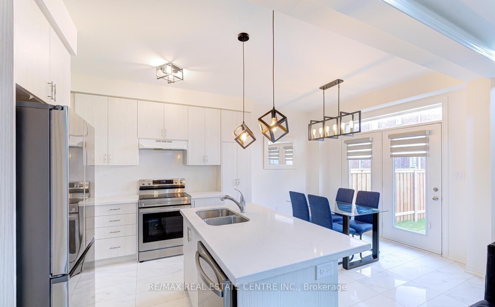 11 Trailbank Gardens - Photo 8