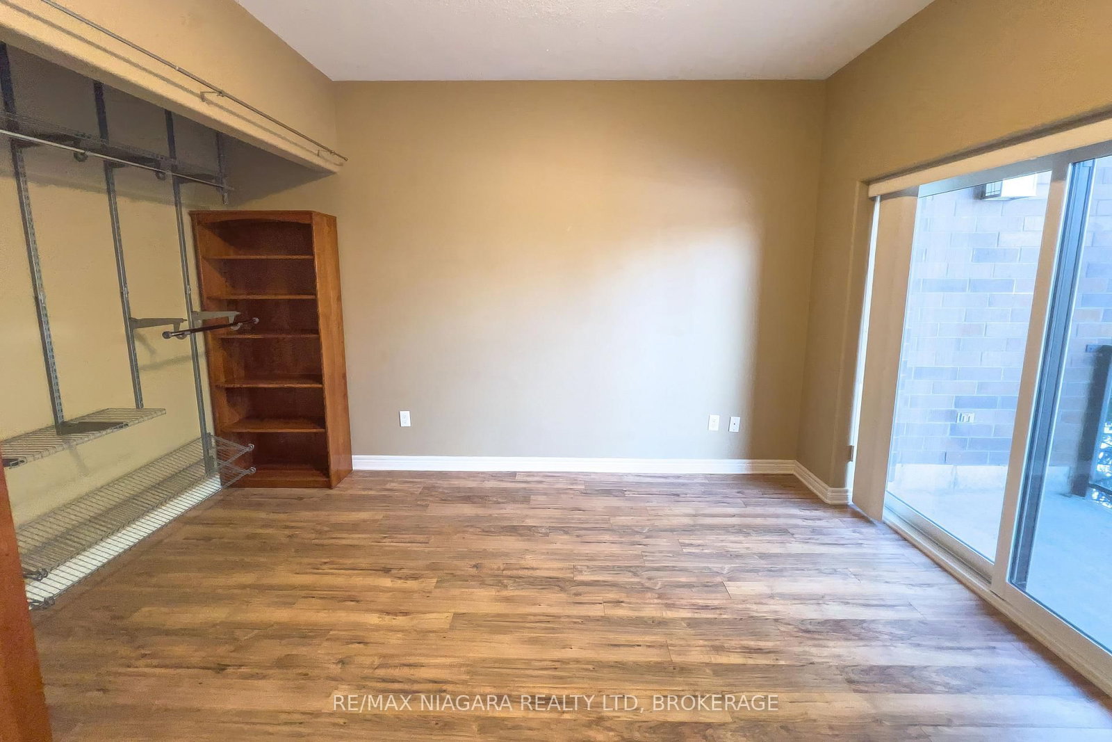 2799 St. Paul Avenue, Unit 306 - Photo 12