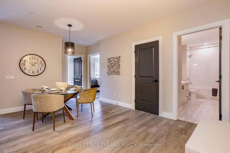 407 - 555 Teeple Terr, London South, N6K 0L6 | Image 2
