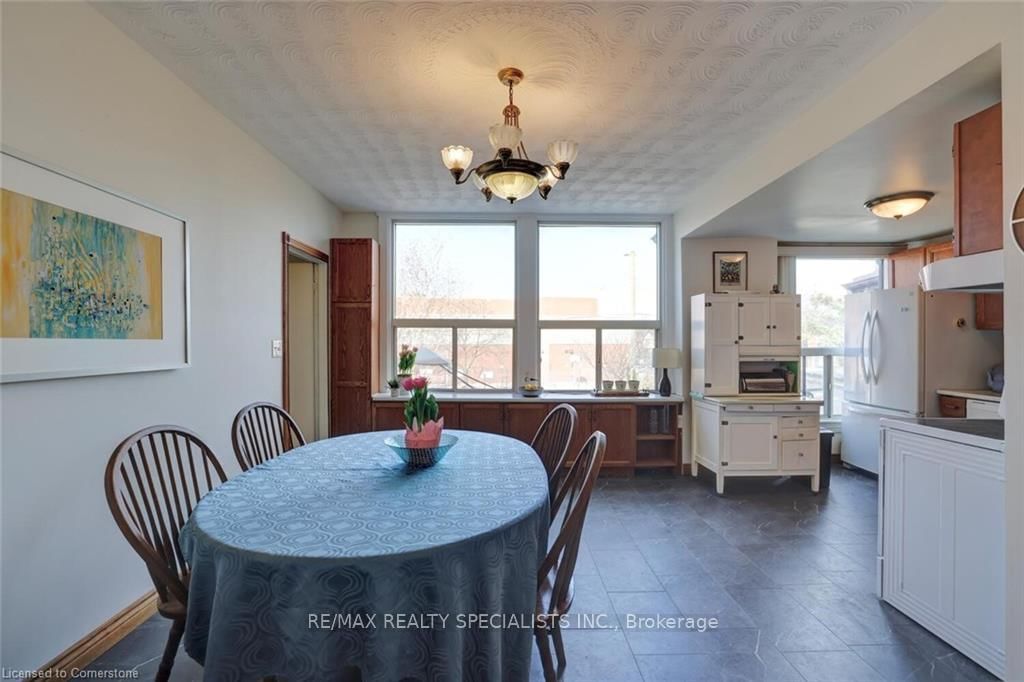 17 Foster Street - Photo 10