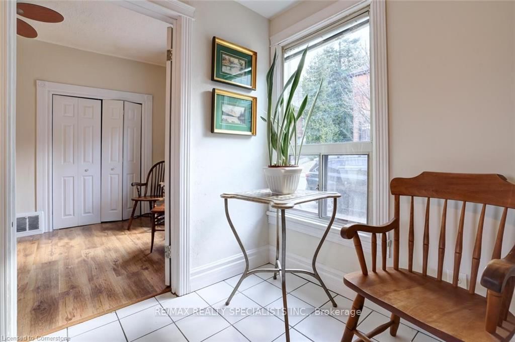 17 Foster Street - Photo 11