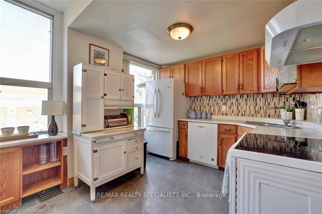 17 Foster Street - Photo 13