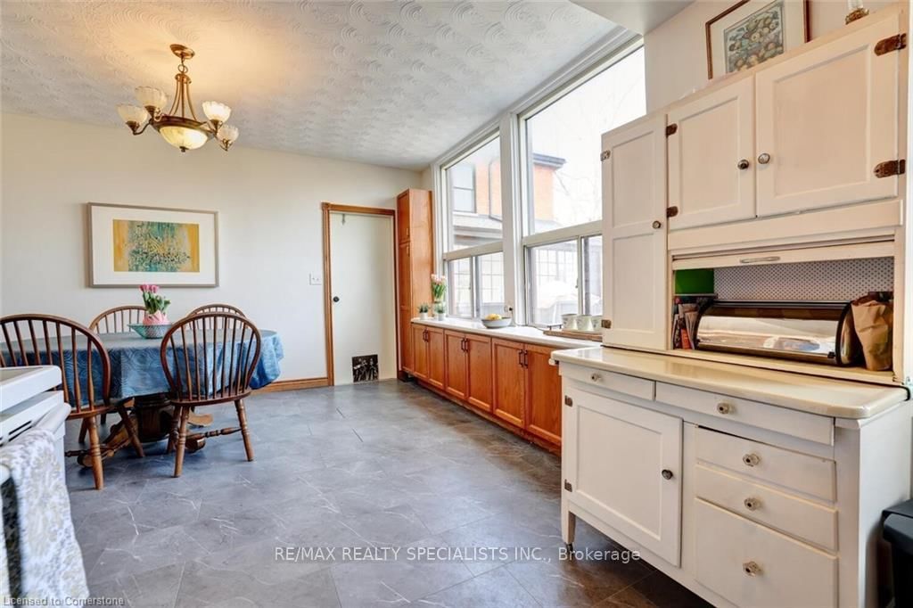 17 Foster Street - Photo 15