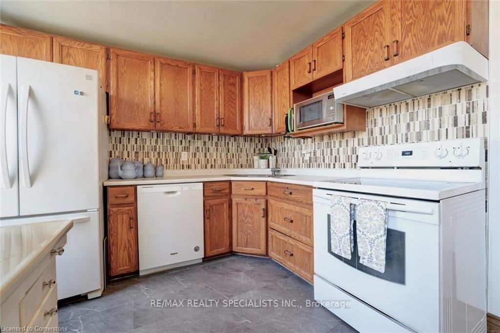 17 Foster Street - Photo 17