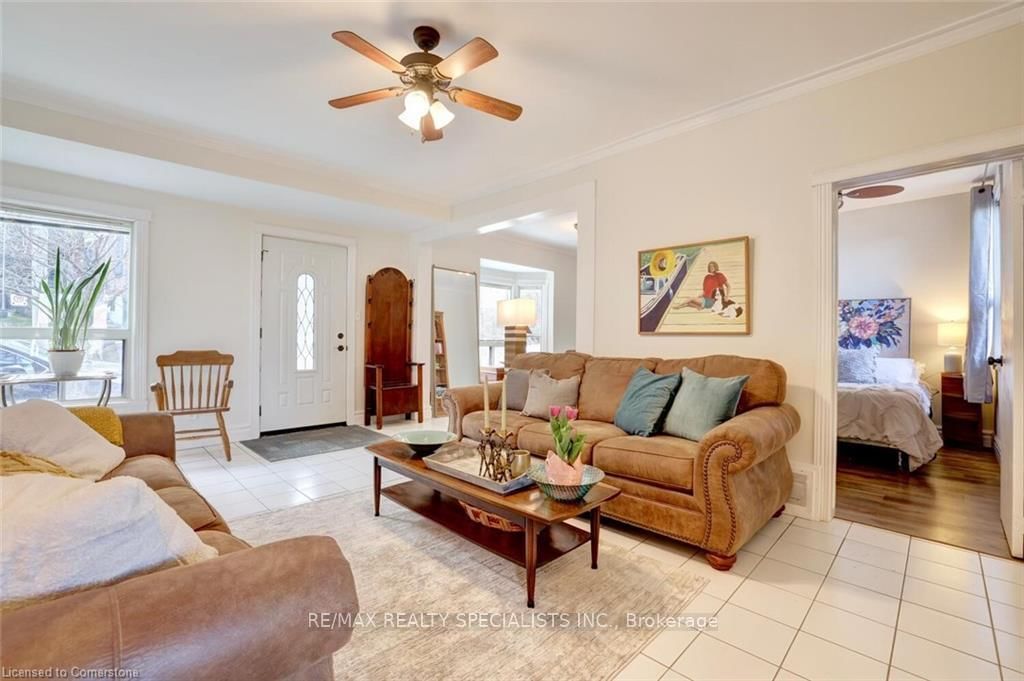 17 Foster Street - Photo 6