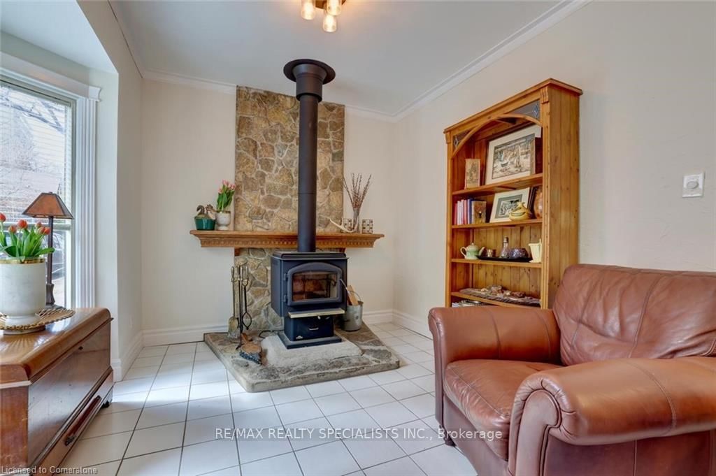 17 Foster Street - Photo 7