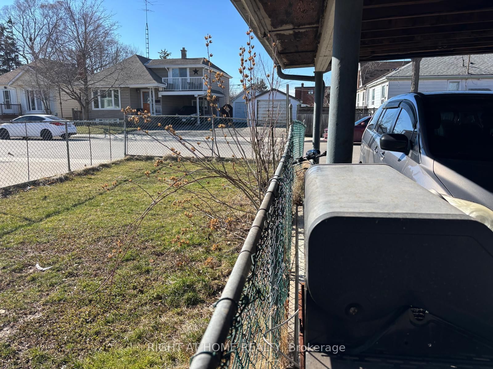 Detached House for sale at 1224 Dunsmure Road, Hamilton, Ontario, L8H 1L6 - McQuesten - MLS: X12929350