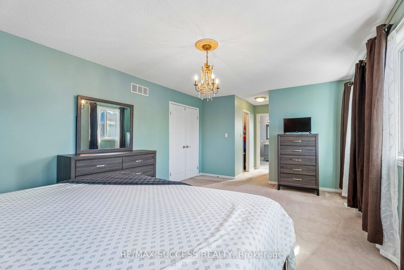 Detached House for sale at 202 Braithwaite Avenue, Hamilton, Ontario, L9G 5A6 - Ancaster - MLS: X12929376