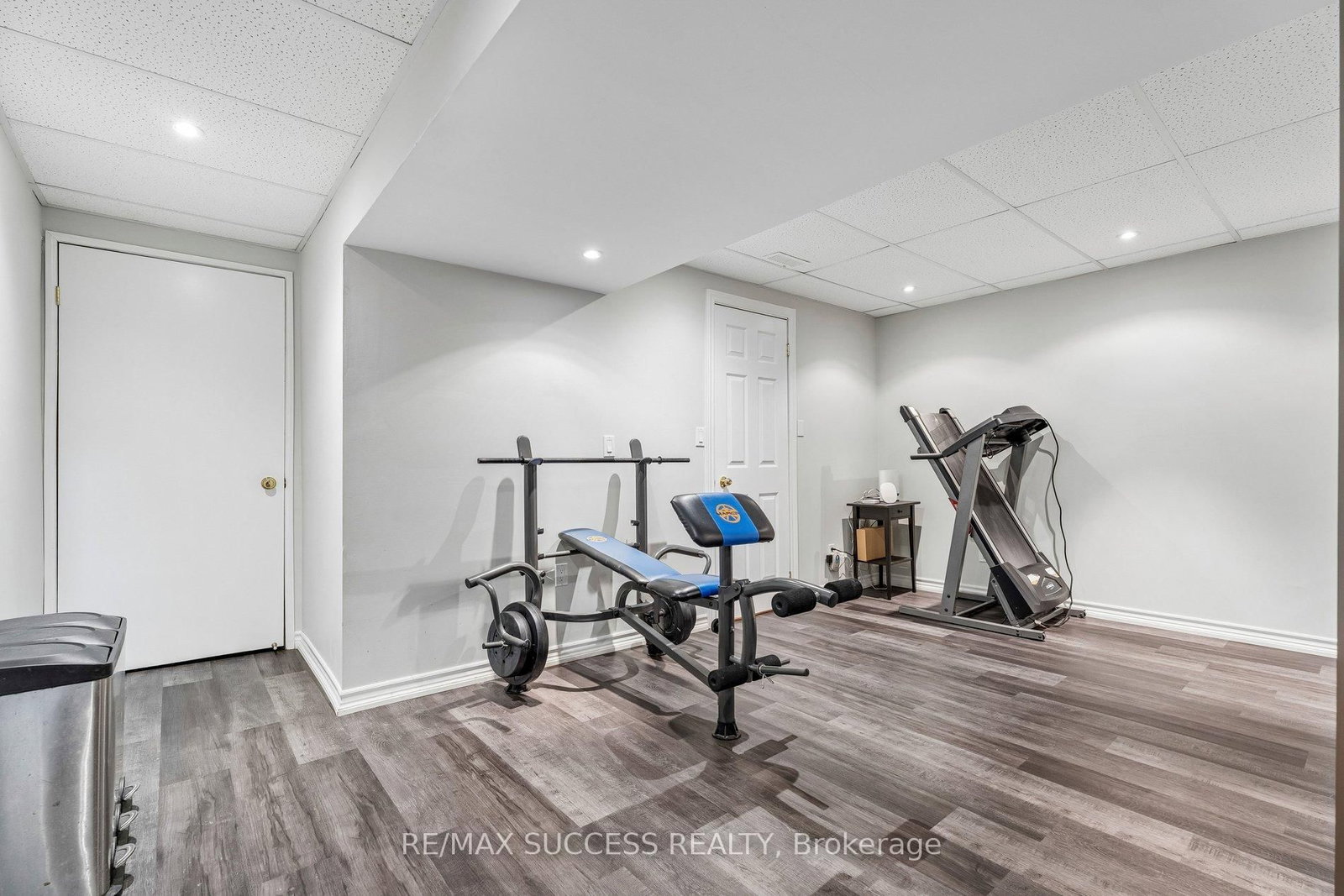 Detached House for sale at 202 Braithwaite Avenue, Hamilton, Ontario, L9G 5A6 - Ancaster - MLS: X12929376