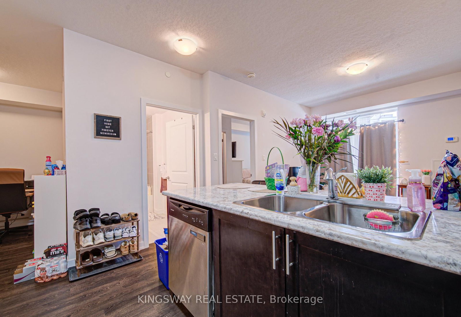 Condo for sale at 109-125 Shoreview Place, Hamilton, Ontario, L8E 0K3 - Stoney Creek - MLS: X12929400