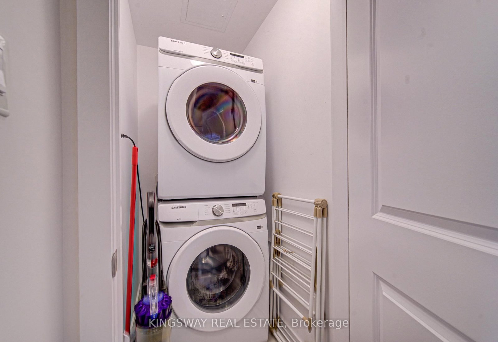 Condo for sale at 109-125 Shoreview Place, Hamilton, Ontario, L8E 0K3 - Stoney Creek - MLS: X12929400